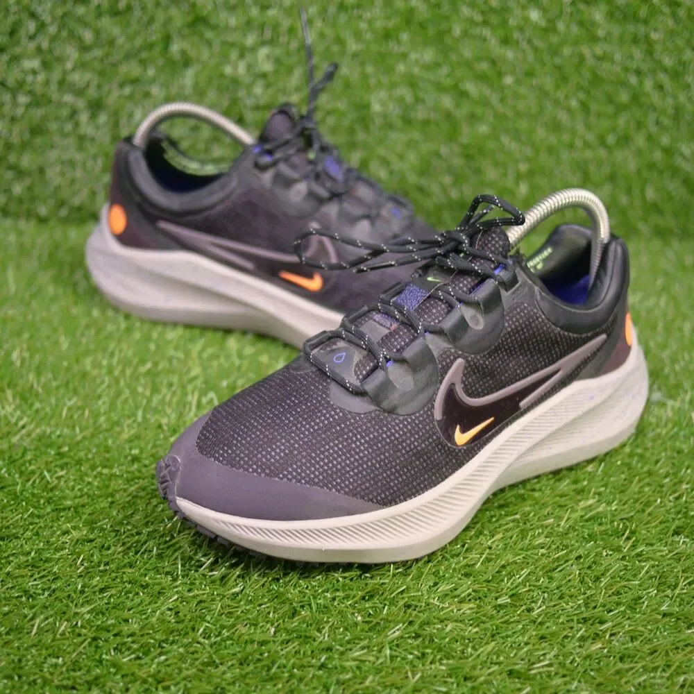 Nike Zoom Winflo 8 Shield Running Shoes - Women's Size 8.5